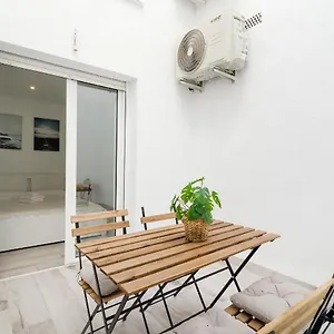 https://costa-de-la-creu-10-piso-4-personas-1-min-playa.topcostabravahotels.com